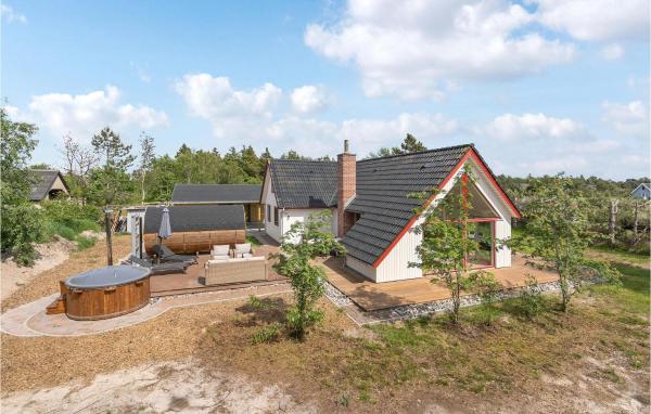A la foto es mostra l'objecte Holiday Home Koubjerg Rømø Ii situat a la ciutat de Toftum.