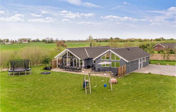 Awesome Home In Idestrup With Kitchen, Marielyst