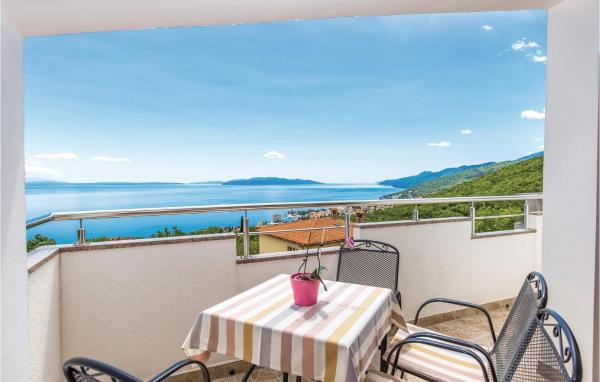 Beach Front Apartment In Matulji - Opatija