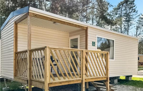 På bilden syns objektet Waldcamping Am Brombachsee som ligger i staden Pleinfeld.