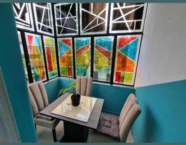 A la foto es mostra l'objecte Picaso Residence situat a la ciutat de Bucarest.