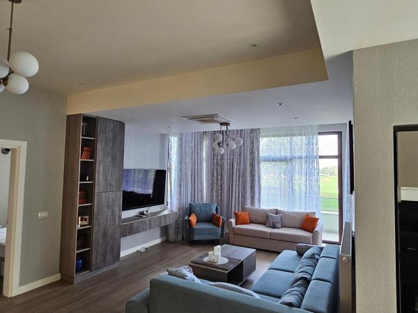 På bilden syns objektet Apartment in DreamLand Golf Resort, Baku som ligger i staden Hövsan.