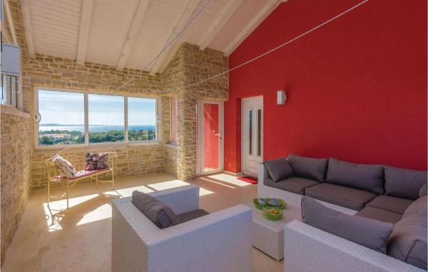 A la foto es mostra l'objecte Two-Bedroom Apartment In Vir situat a la ciutat de Vir.
