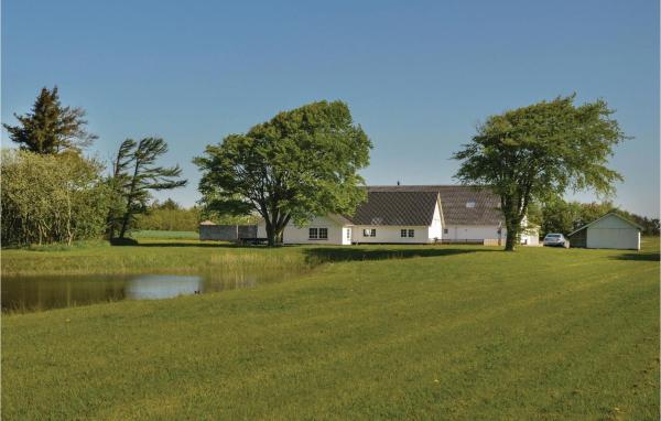 A la foto es mostra l'objecte Gorgeous Home In Skjern situat a la ciutat de Lem.