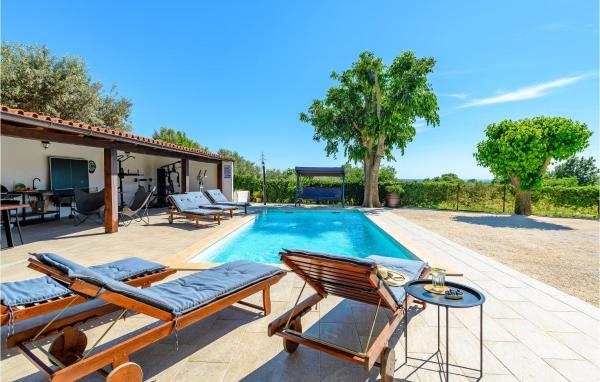 A la foto es mostra l'objecte Amazing Home In Galizana situat a la ciutat de Galižana.