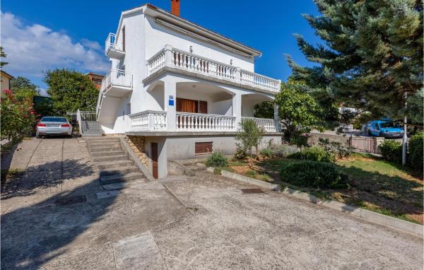 A la foto es mostra l'objecte Cozy Apartment In Krk With Wifi situat a la ciutat de Krk.