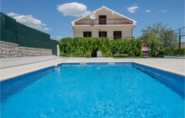 Amazing Home In Runovic - Makarska Riviera