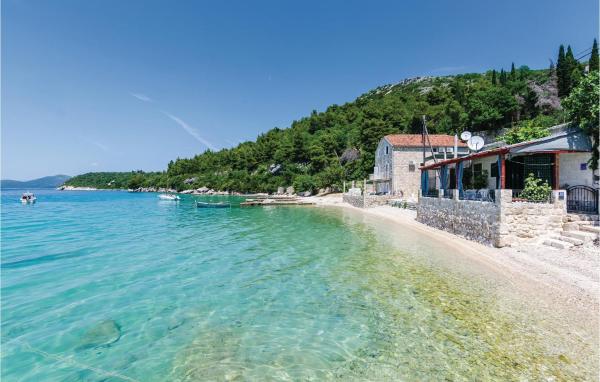 Na zdjęciu widoczny jest obiekt One-Bedroom Holiday Home In Slano położony w mieście Slano.