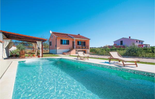 Na zdjęciu widoczny jest obiekt Holiday Home Cukrici Iii położony w mieście Cukrići.