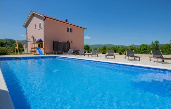 Awesome Home In Prolozac Donji - Croatia