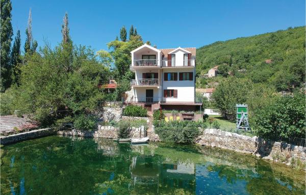 A la foto es mostra l'objecte Holiday Home Grab I situat a la ciutat de Blaca.