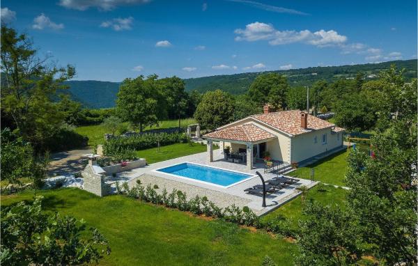 Στη φωτογραφία φαίνεται το αντικείμενο Villa Elanna που βρίσκεται στην πόλη Šumber.