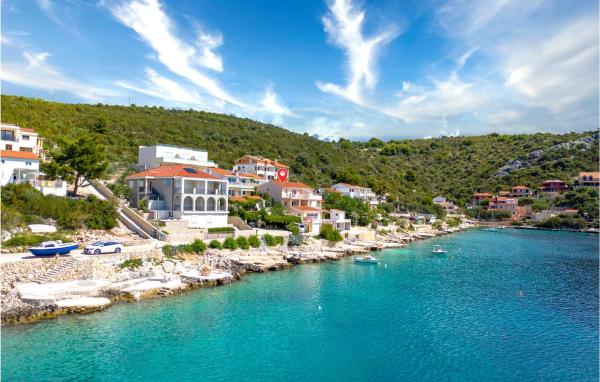 På billedet ses objektet Apartment Kamelicina Iii beliggende i byen Vinišće.
