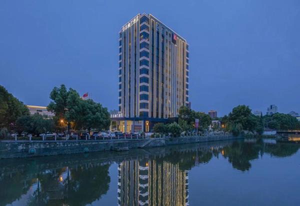 Op de foto is het object Konggu Youlan Hotel Ningbo Yuyao North Xinjian Road te zien, gelegen in de stad Liangnong.