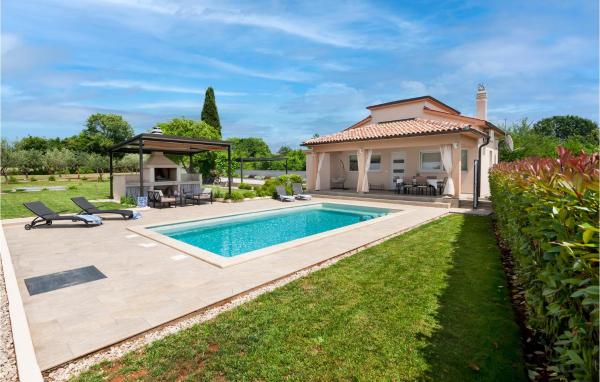 A la foto es mostra l'objecte Villa Mila Rovinj situat a la ciutat de Rovinj.