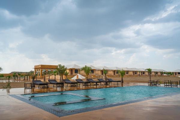 På billedet ses objektet Marugarh Camp and Resort Jaisalmer beliggende i byen Dedha.