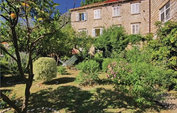 A la foto es mostra l'objecte Holiday Home Potok Vi situat a la ciutat de Trsteno.