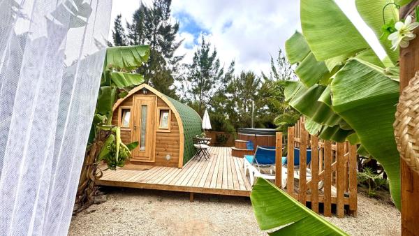 A la foto es mostra l'objecte A-Nueva! Magec vip jacuzzi privado situat a la ciutat de Buzanada.