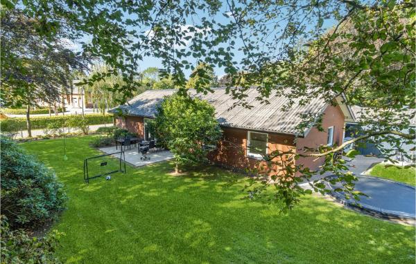 Auf dem Foto ist das Objekt Beautiful Home In Varde With Kitchen in der Stadt Varde zu sehen.