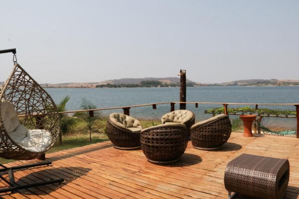 Nella foto è visibile l'oggetto Chale com vista e acesso ao Rio Grande - MG situato nella città di Delfinópolis.