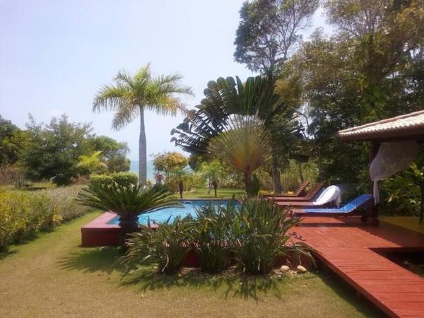 照片显示了位于Arraial d'Ajuda市的CASA NA FALESIA EM ARRAIAL DA AJUDA na Parracho物件。