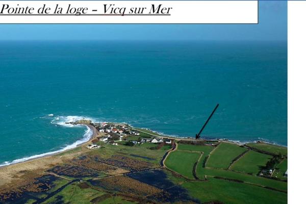 A la foto es mostra l'objecte Les pieds dans l'eau - Cosqueville Vicq-mer situat a la ciutat de Cosqueville.