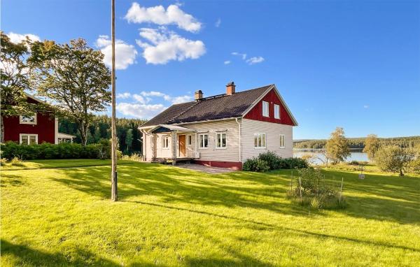 Auf dem Foto ist das Objekt Stunning Home In Klässbol With Kitchen in der Stadt Tasebo zu sehen.