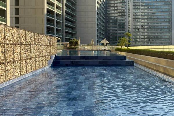 Apartament 1 Habitació — 44 m² - Waves - Canal-View Elegance 1BR Apt in Reva Residences