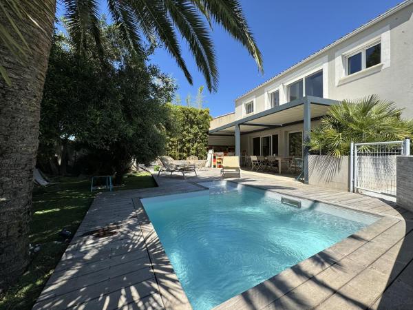 Nella foto è visibile l'oggetto Sète, Belle villa avec piscine ! situato nella città di Sète.