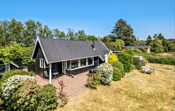 A la foto es mostra l'objecte Gorgeous Home In Asnæs With Wifi situat a la ciutat de Asnæs.