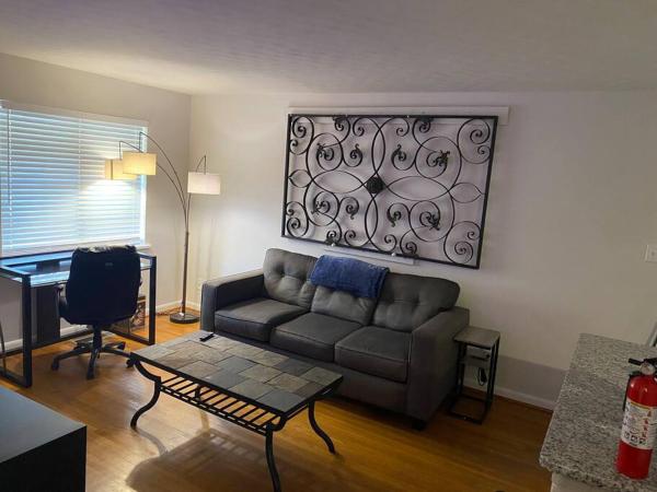 Na fotografii je vidět objekt Midtown Hideaway nacházející se ve městě Maumelle.