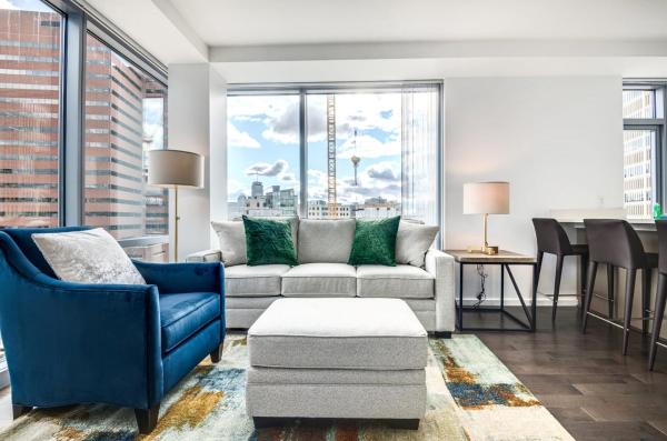 På billedet ses objektet Luxury Apt Near Kendall Square beliggende i byen Cambridge.