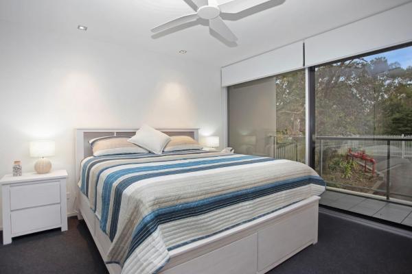 Fotografie 6: Beachfront on Bennetts Beaches Apartment 4