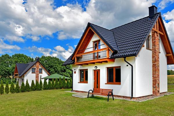 Na zdjęciu widoczny jest obiekt Przysiółek Buczyna na Kaszubach położony w mieście Liniewo.