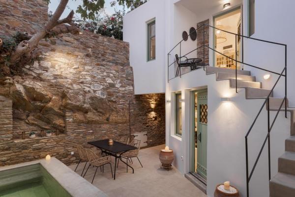Porto Sereno Andros Suites, Andros