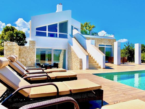 Danune Luxury Beachfront Villa With Private Pool By Dadovillas - Corfú