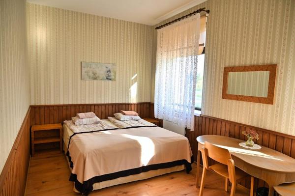 Auf dem Foto ist das Objekt Vinni Hostel in der Stadt Rägavere zu sehen.