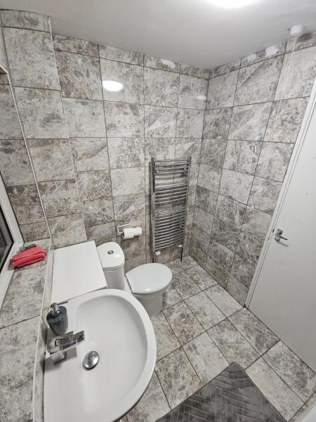 Zdjęcie 9: Spacious, cozy double room 3 with amenities