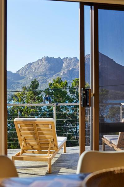 På billedet ses objektet The Arthouse Freycinet beliggende i byen Coles Bay.