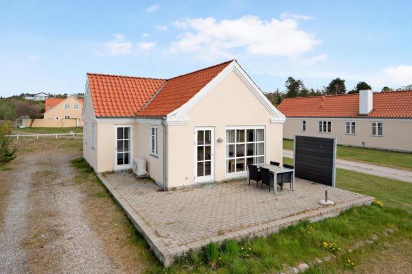 Amazing Home In Ebeltoft With 3 Bedrooms And Wifi, Ebeltoft