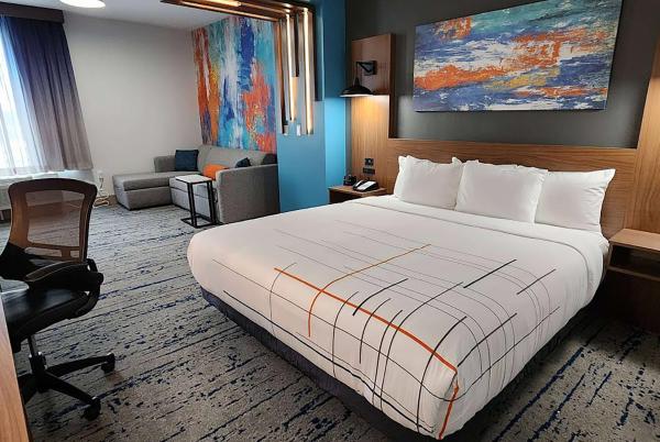 A la foto es mostra l'objecte La Quinta Inn & Suites by Wyndham Austin South situat a la ciutat de Austin.