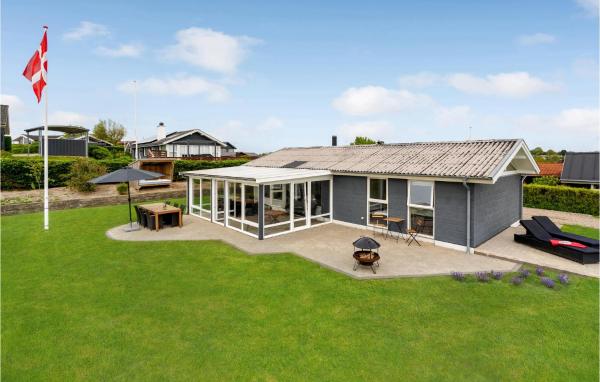 Nella foto è visibile l'oggetto 2 Bedroom Lovely Home In Hejls situato nella città di Hejlsminde.