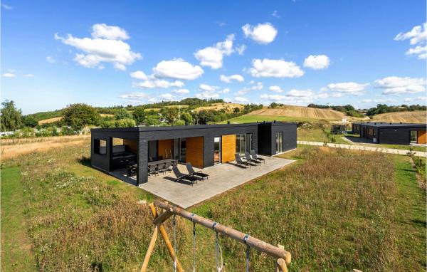 Na zdjęciu widoczny jest obiekt Pet Friendly Home In Løgstrup With Wifi położony w mieście Hjarbæk.