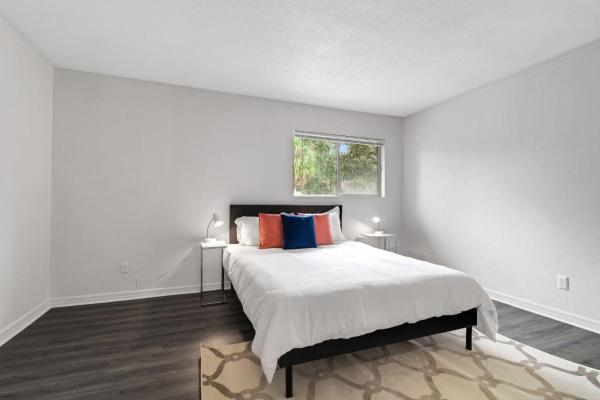 Nella foto è visibile l'oggetto Sweetwater 7e I Beautiful 2bd Apt I Free Parking situato nella città di Gainesville.