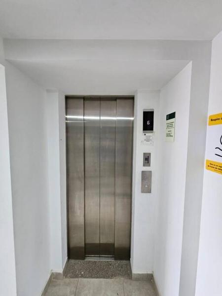 Foto 5: Nice, secure and brand new department