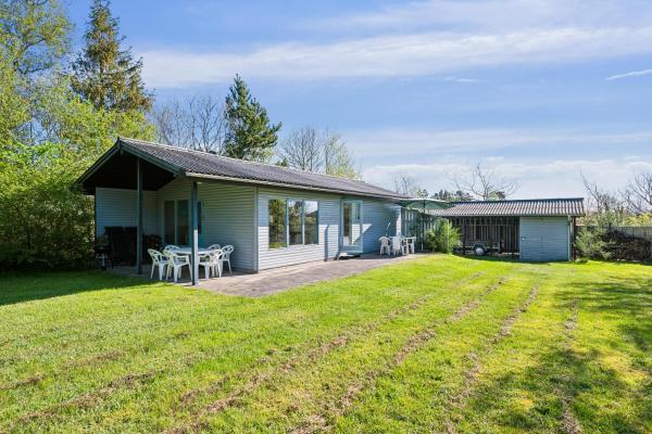 A la foto es mostra l'objecte Older Cozy House Close To Ebeltoft And The Beach situat a la ciutat de Ebeltoft.