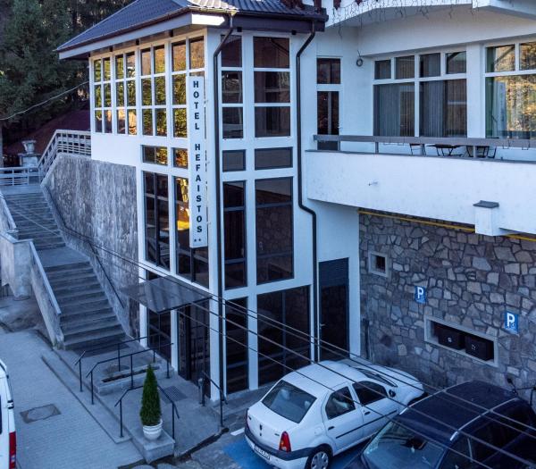 The photo shows the Hotel Hefaistos - Sovata located in the city of Sovata.