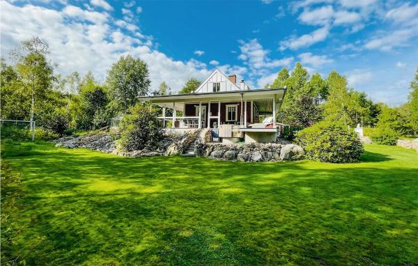 Kuvassa näkyy kohde Gorgeous Home In Laholm With Kitchen, joka sijaitsee kaupungissa Laholm.