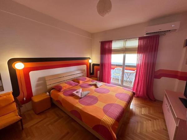 A la foto es mostra l'objecte Ohrid Lake Studio situat a la ciutat de Ohrid.