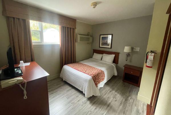 Super 8 by Wyndham Campbellton NB photo 9